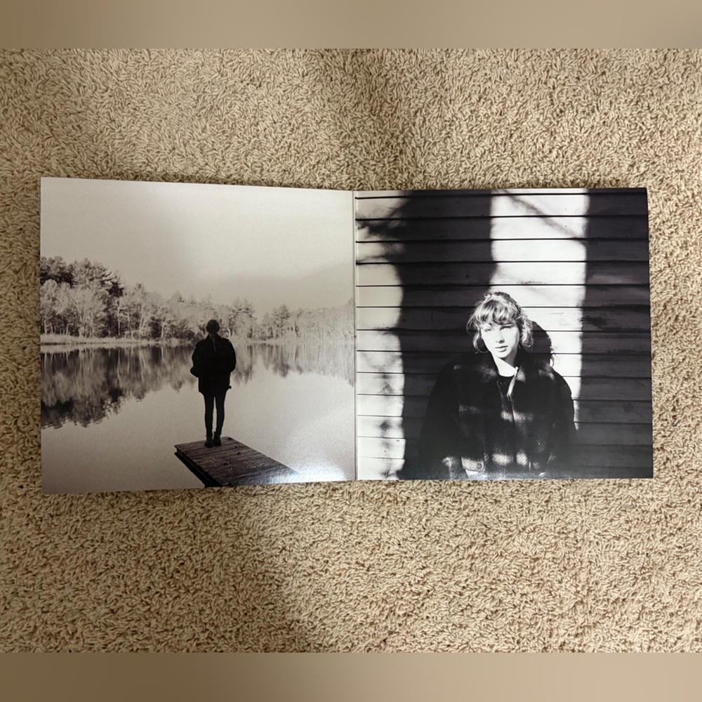 Taylor Swift Vinyl Record Set - Lover, Evermore - Picture 7 of 7